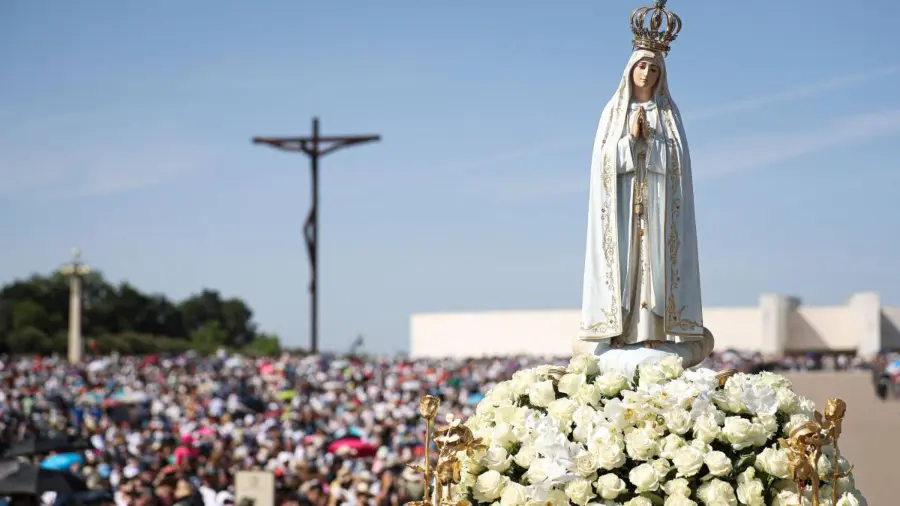 advocacion de la virgen de fatima resumen - Cómo fue la historia de la Virgen de Fátima