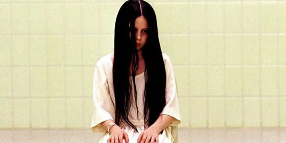 resumen de the ring - Cómo se llama la niña de la película The Ring