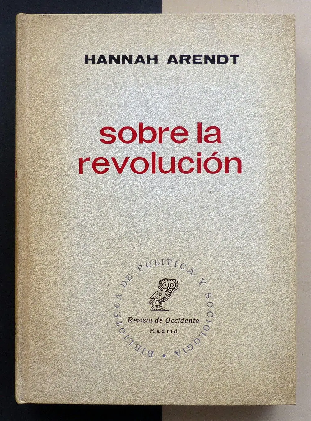 hannah arendt sobre la revolucion resumen - Qué es la revolución para Hannah Arendt